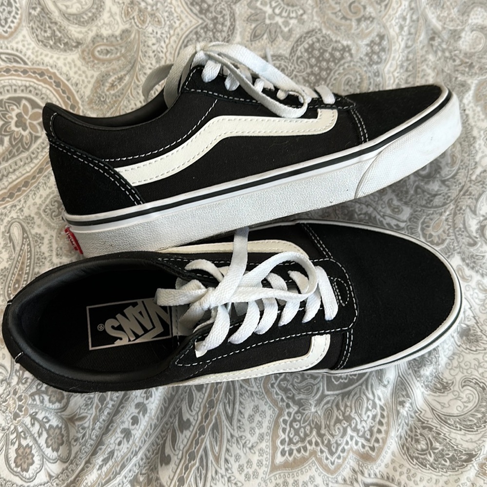Vans Old Skool Like New New black/white w/Box